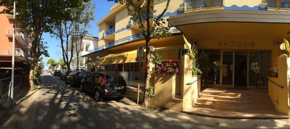 Hotel Edward Белариа-Игеа Марина Екстериор снимка